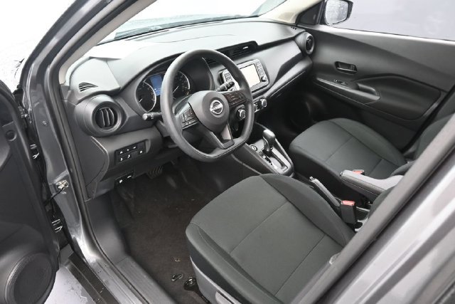 Used 2025 Nissan Kicks Play S FWD image 11