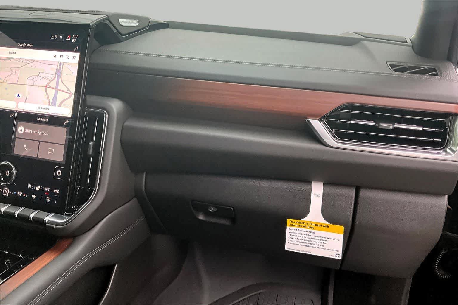 Used 2026 GMC Yukon Denali AWD/4WD image 19