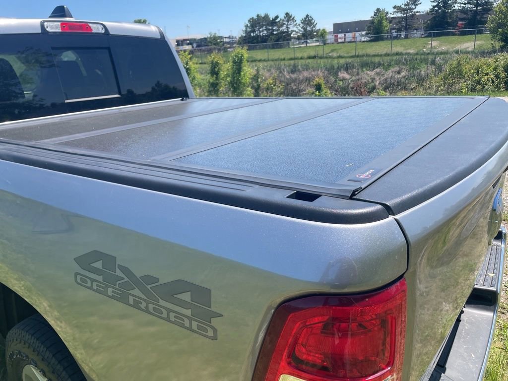 Used 2019 RAM 1500 Tradesman w/ SXT Appearance Group AWD/4WD image 3