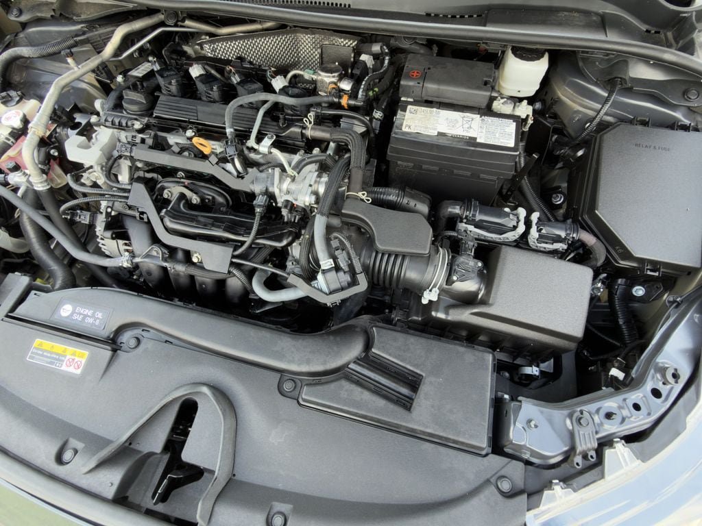 Used 2025 Toyota Corolla LE FWD image 29