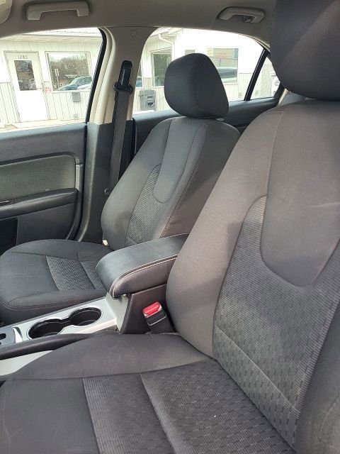 Used 2012 Ford Fusion SE image 4