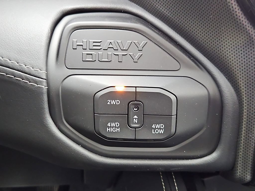 New 2026 RAM 2500 Limited AWD/4WD image 30