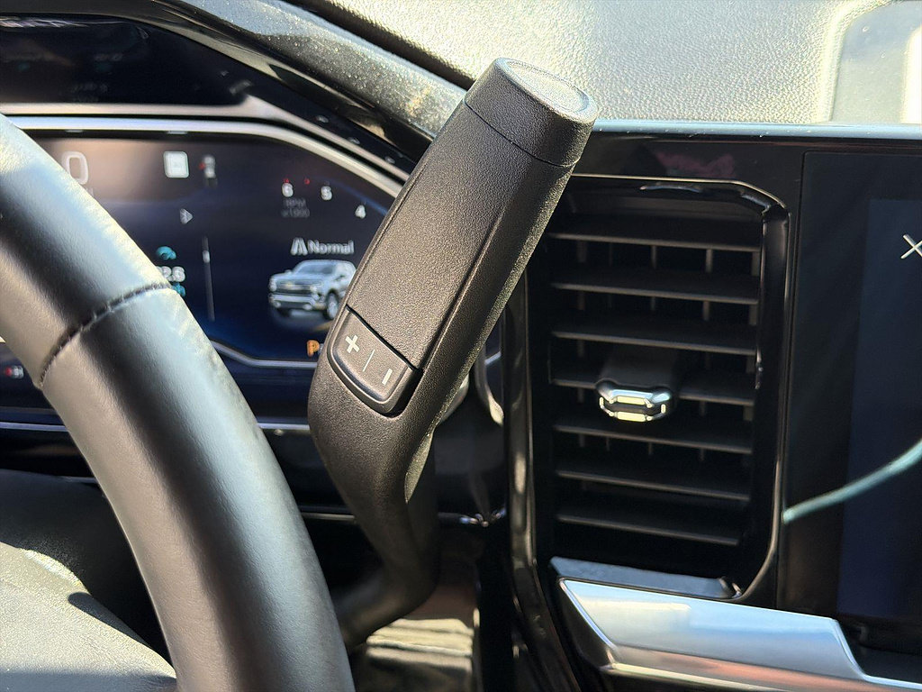 Used 2022 Chevrolet Silverado 1500 RST RWD image 15