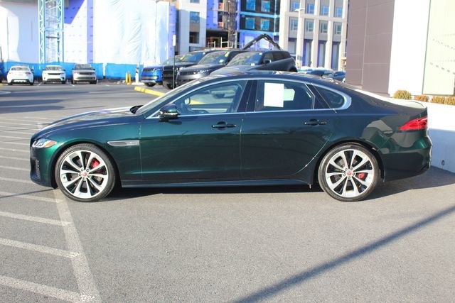 Used 2022 Jaguar XF R-Dynamic SE image 6