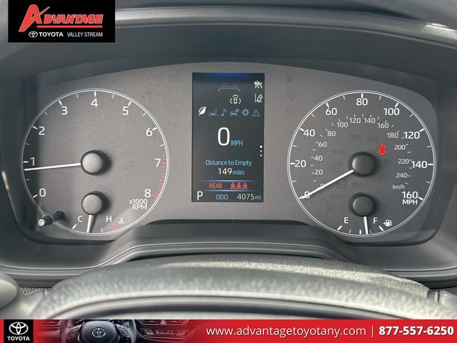 Used 2025 Toyota Corolla LE FWD image 28