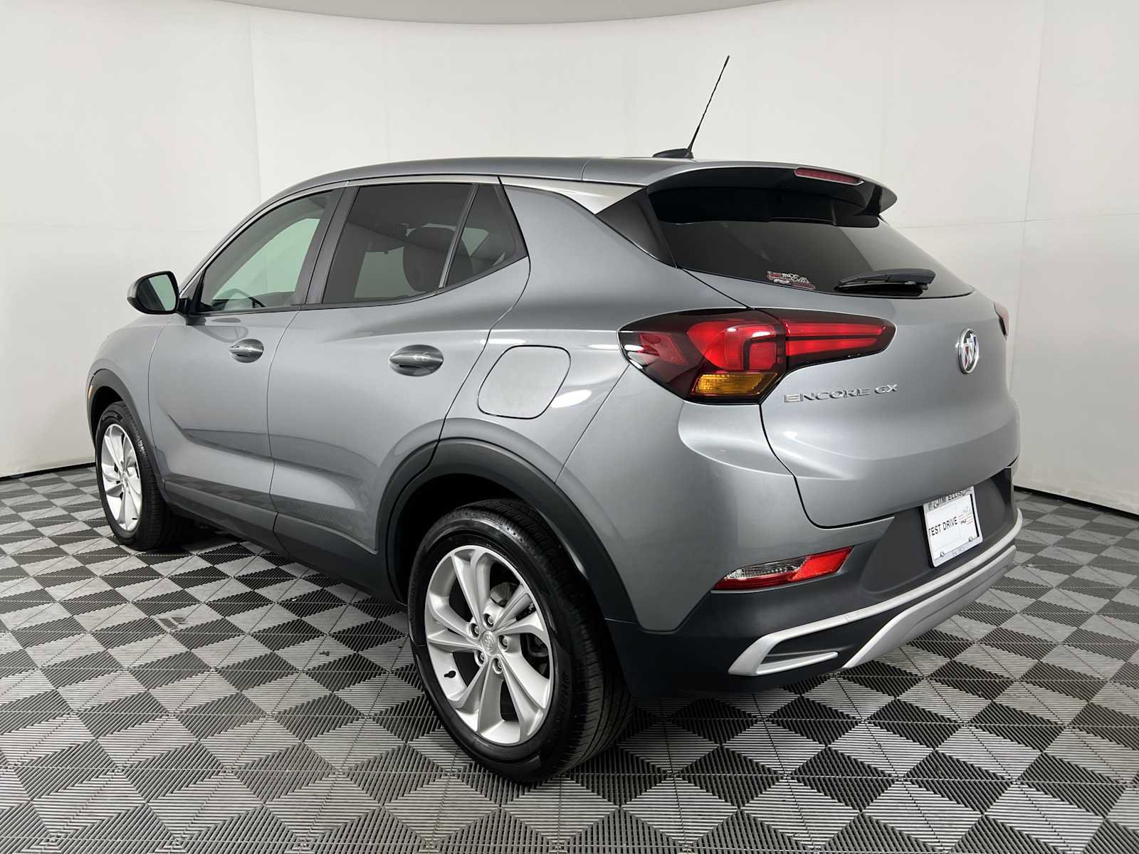 Used 2023 Buick Encore GX Preferred w/ Cold Weather Comfort Package image 5