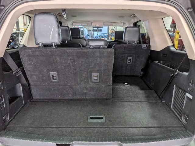 Used 2024 Ford Expedition XLT RWD image 11