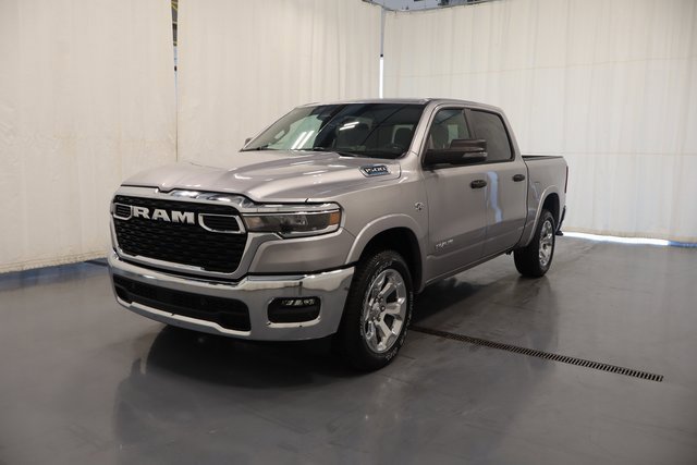 New 2026 RAM 1500 4x4 Crew Cab image 4