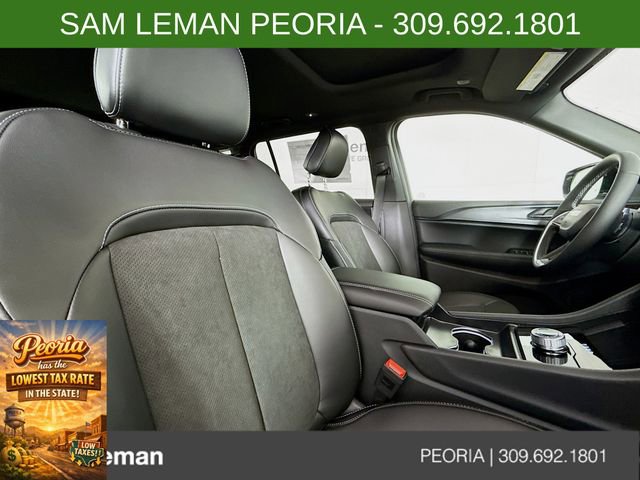 New 2025 Jeep Grand Cherokee L Altitude image 29