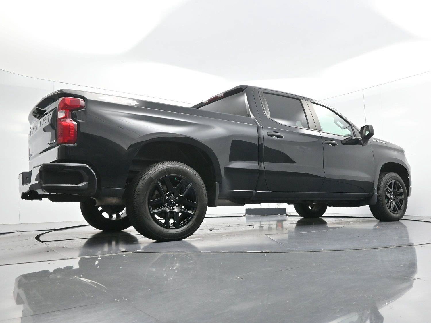 Used 2024 Chevrolet Silverado 1500 Custom AWD/4WD image 47
