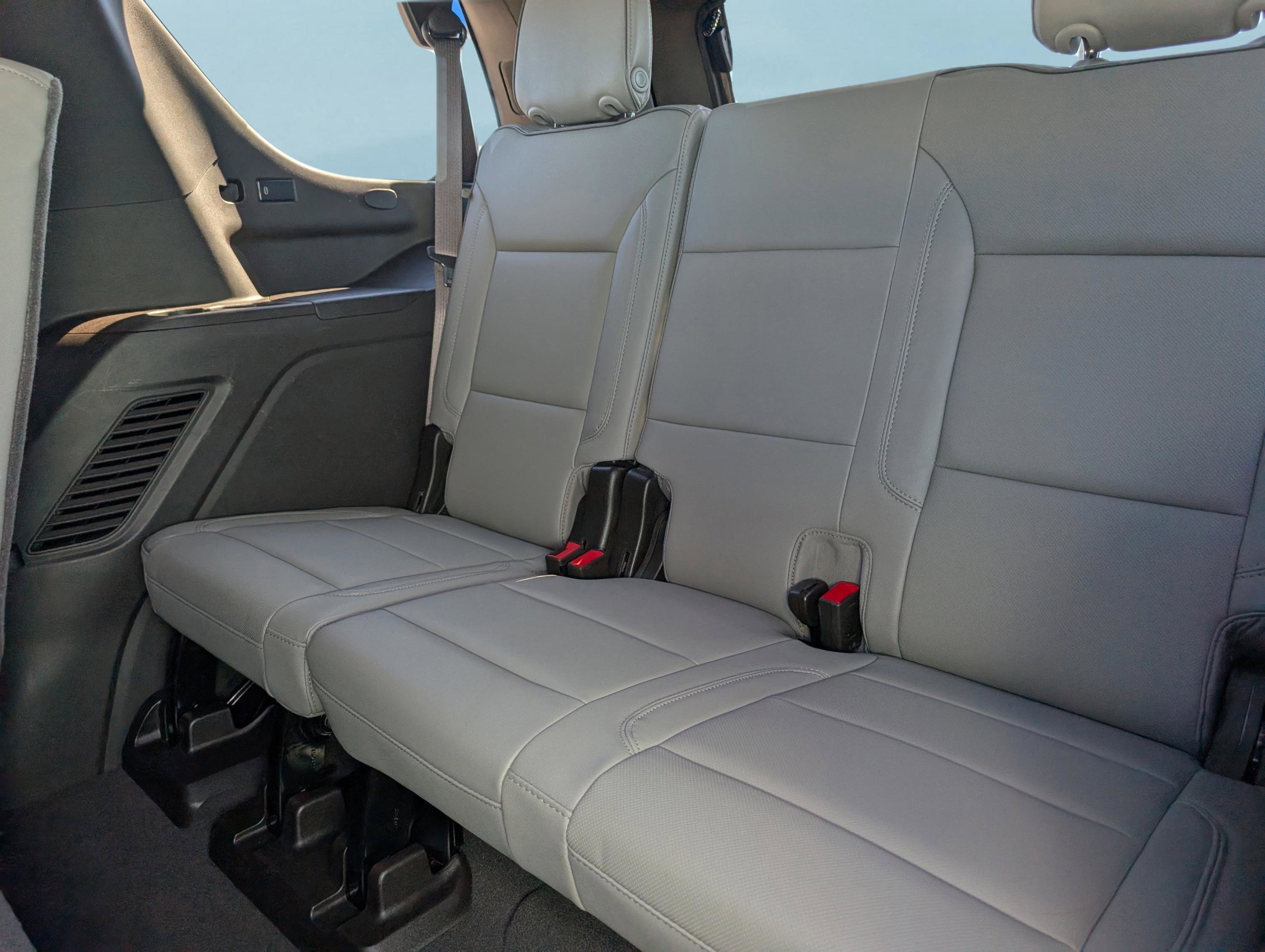 Used 2023 GMC Yukon SLT image 14