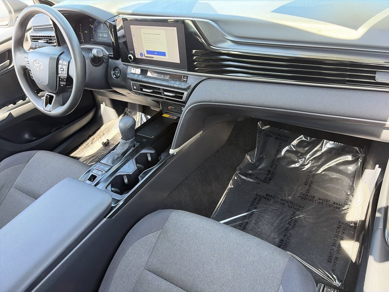 Used 2025 Toyota Camry LE FWD image 25