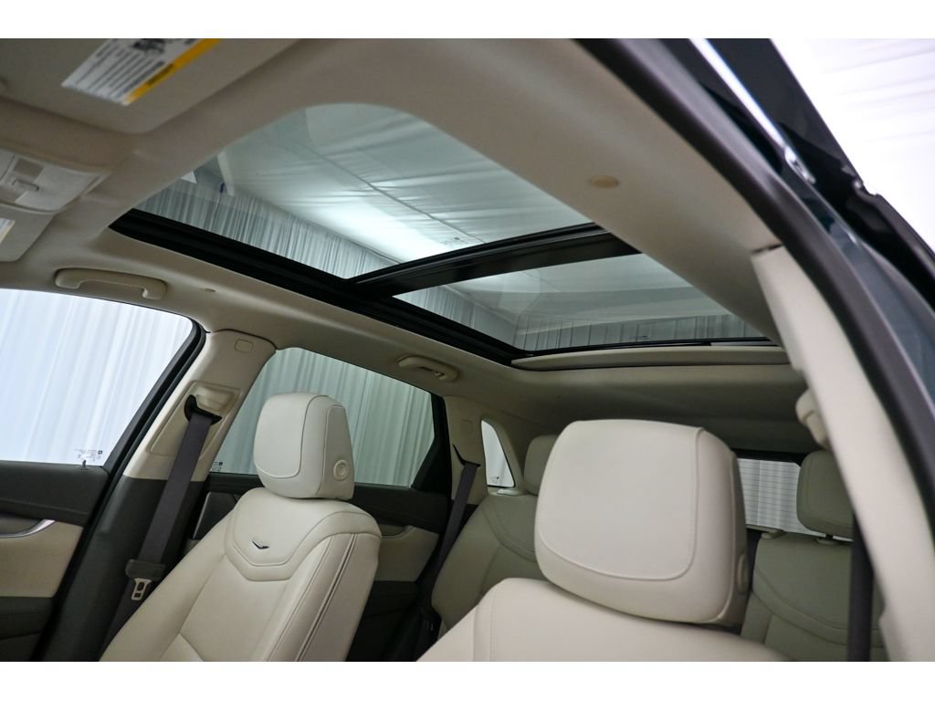 Certified 2025 Cadillac XT5 Premium Luxury AWD/4WD image 35