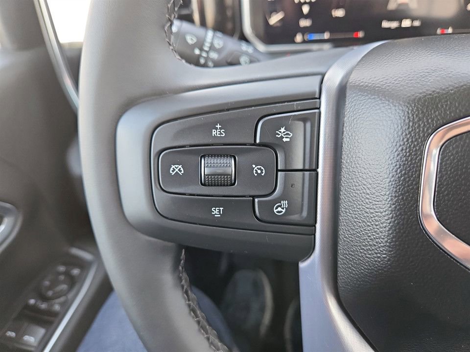 New 2026 GMC Sierra 2500 SLT w/ SLT Premium Package AWD/4WD image 17