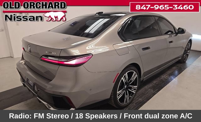 Used 2023 BMW i7 xDrive60 AWD/4WD image 6
