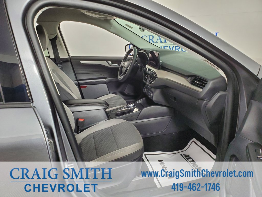 Used 2021 Ford Escape SE image 34