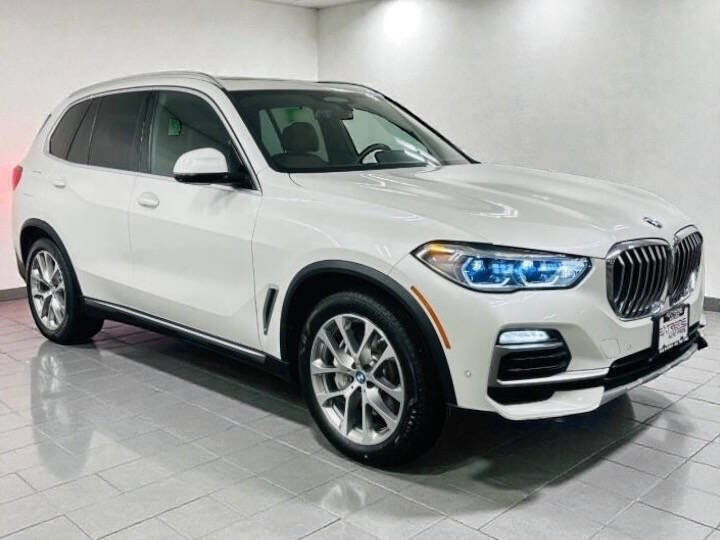 Used 2021 BMW X5 xDrive45e w/ Executive Package image 2