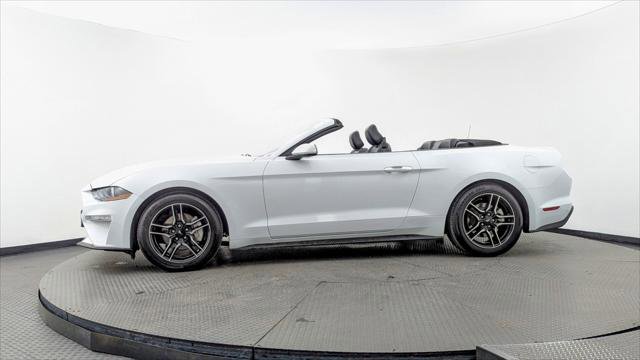 Used 2023 Ford Mustang Premium image 3