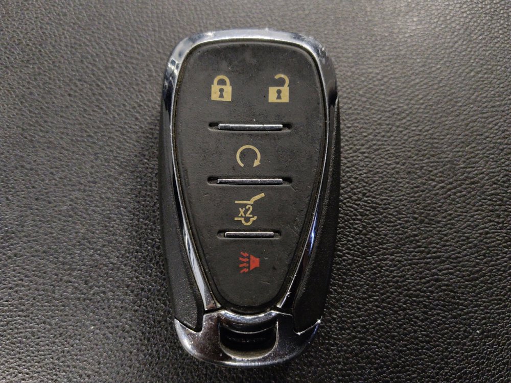 Used 2020 Chevrolet Equinox LT w/ Driver Convenience Package FWD image 32