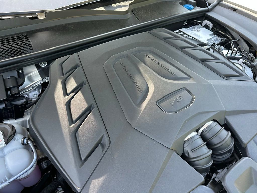 New 2026 Porsche Cayenne Turbo AWD/4WD image 24