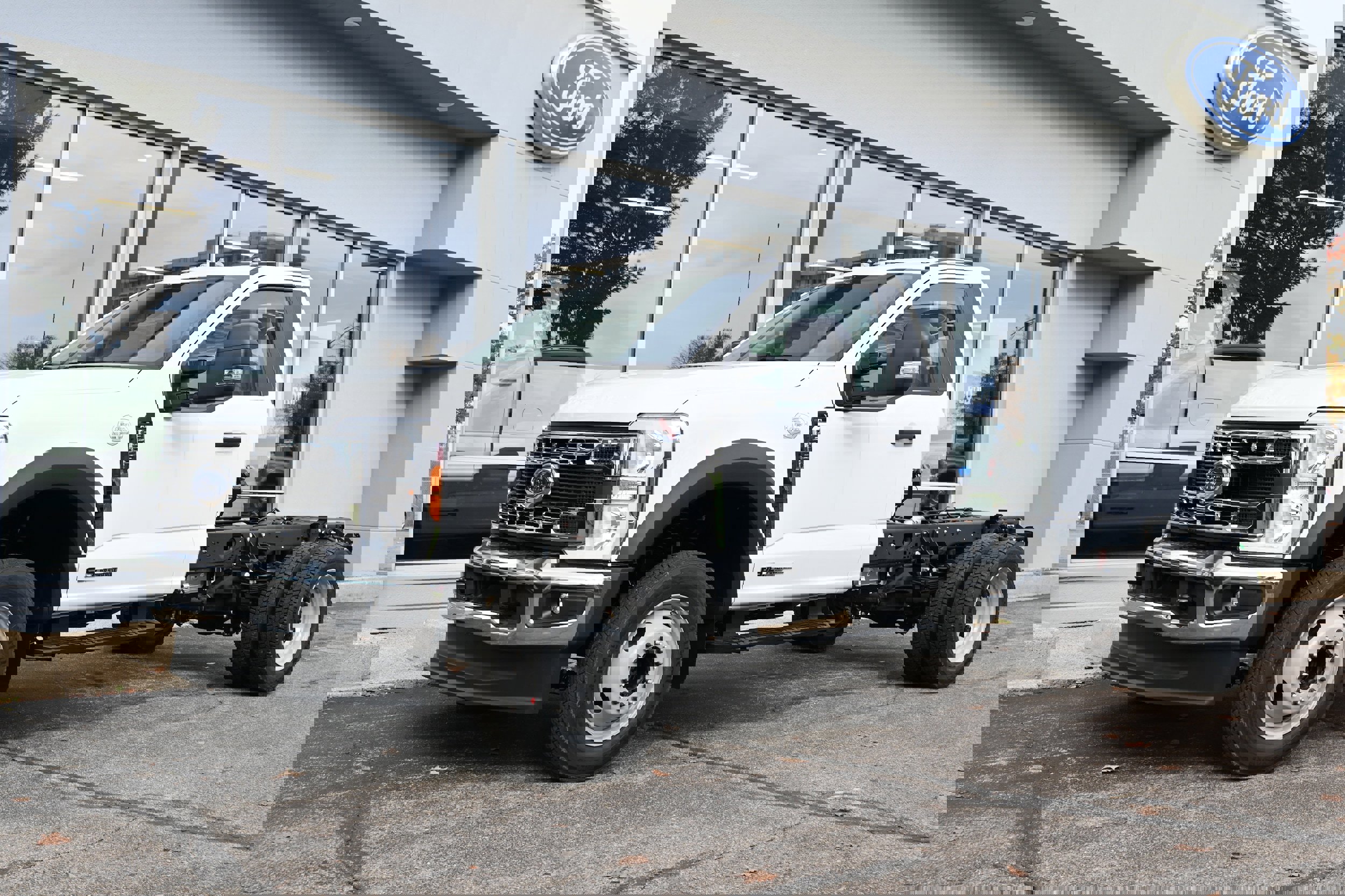 New 2026 Ford F550 2WD Regular Cab Super Duty w/ XL Chrome Package