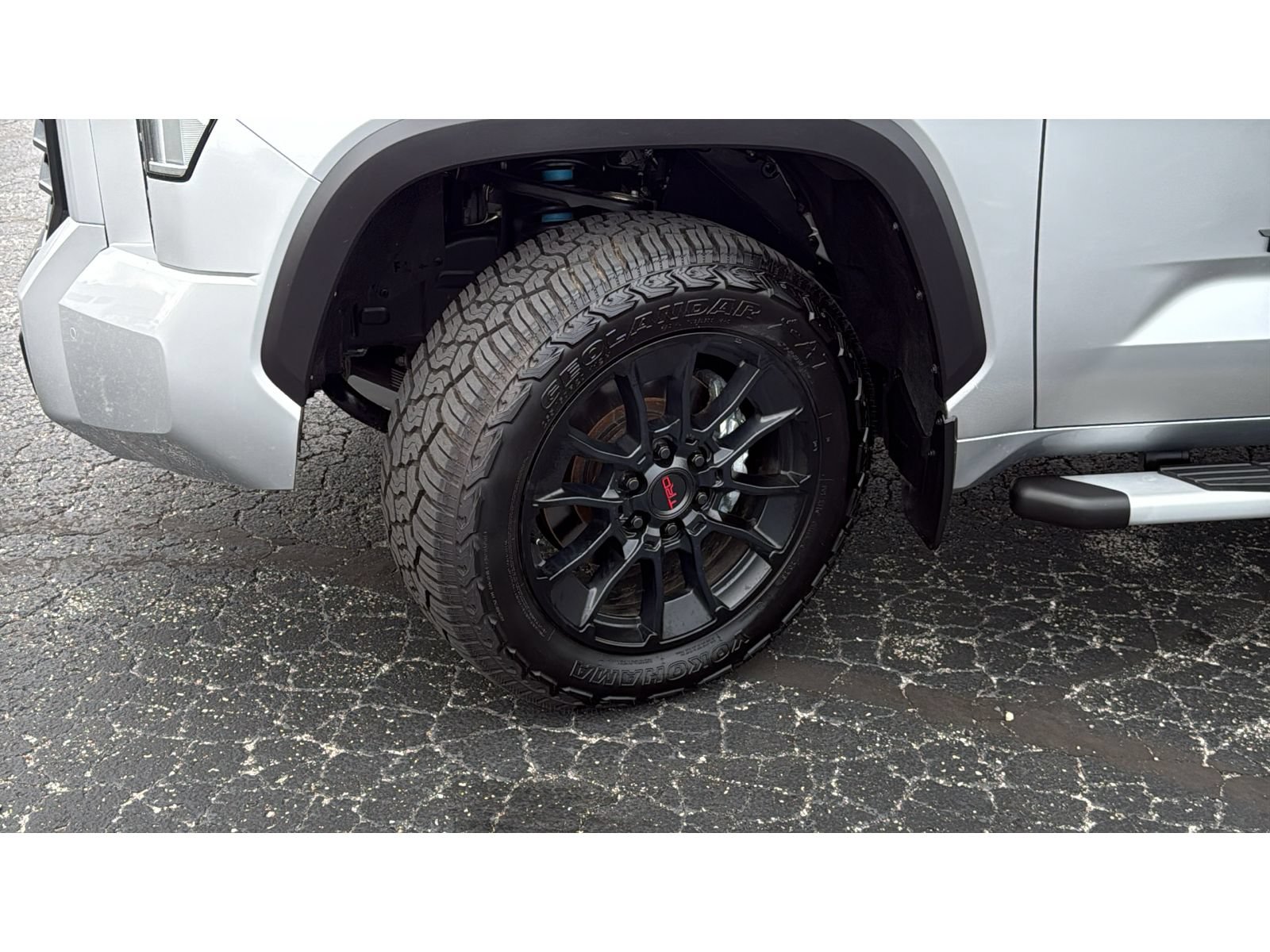 Used 2024 Toyota Tundra Limited w/ TRD Off-Road Package AWD/4WD image 10