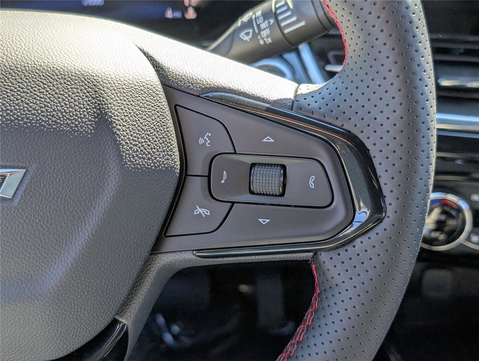 New 2026 Chevrolet Trax RS FWD image 19