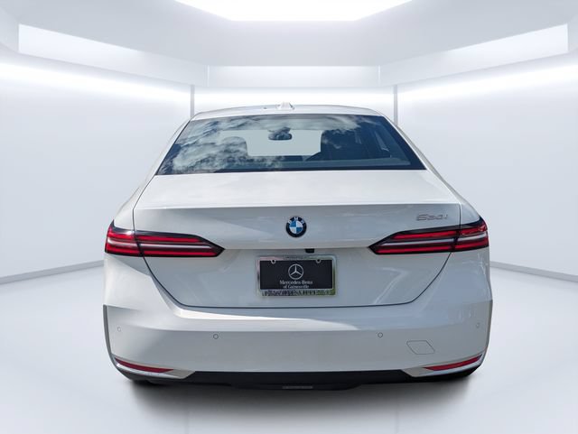 Used 2026 BMW 530i RWD image 4