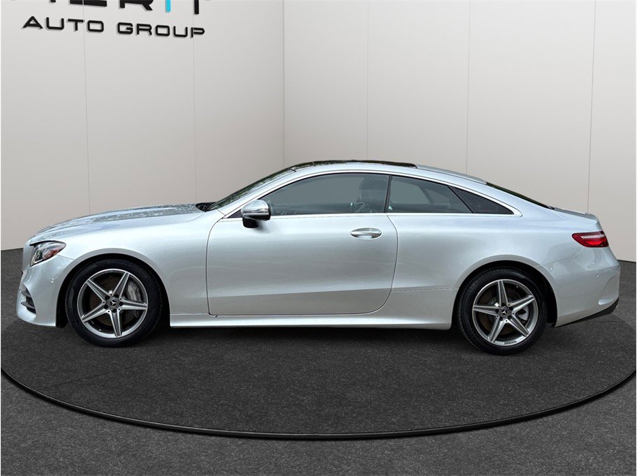 Used 2018 Mercedes-Benz E 400 Coupe image 5