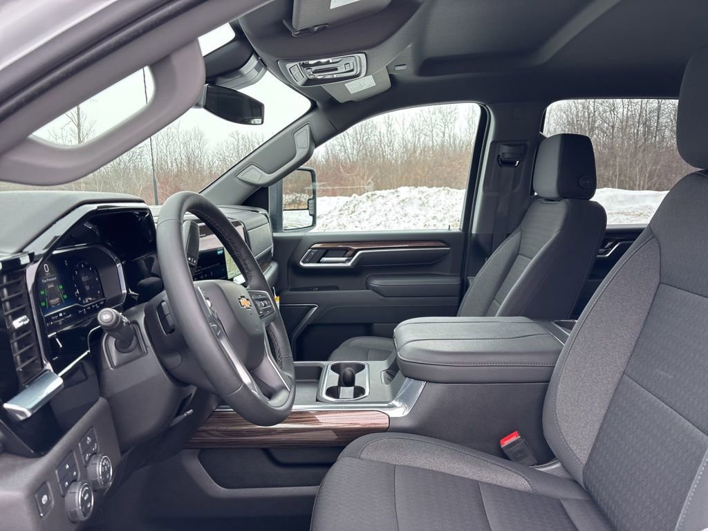 Certified 2025 Chevrolet Silverado 2500 LT w/ Convenience Package image 32