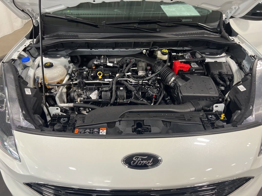 Used 2022 Ford Escape SEL w/ SEL Stealth AWD Package image 38