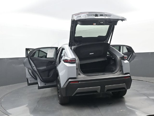 Used 2026 Toyota C-HR w/ Cold Weather Package AWD/4WD image 34
