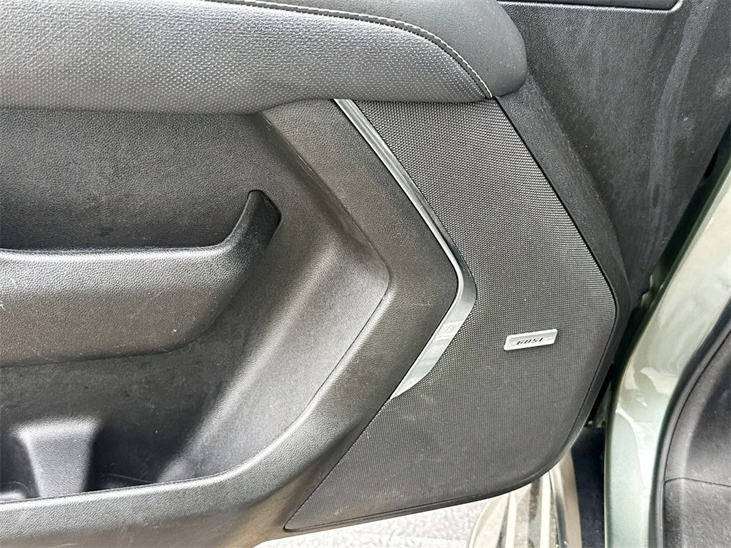 Used 2023 Chevrolet Suburban Premier image 19