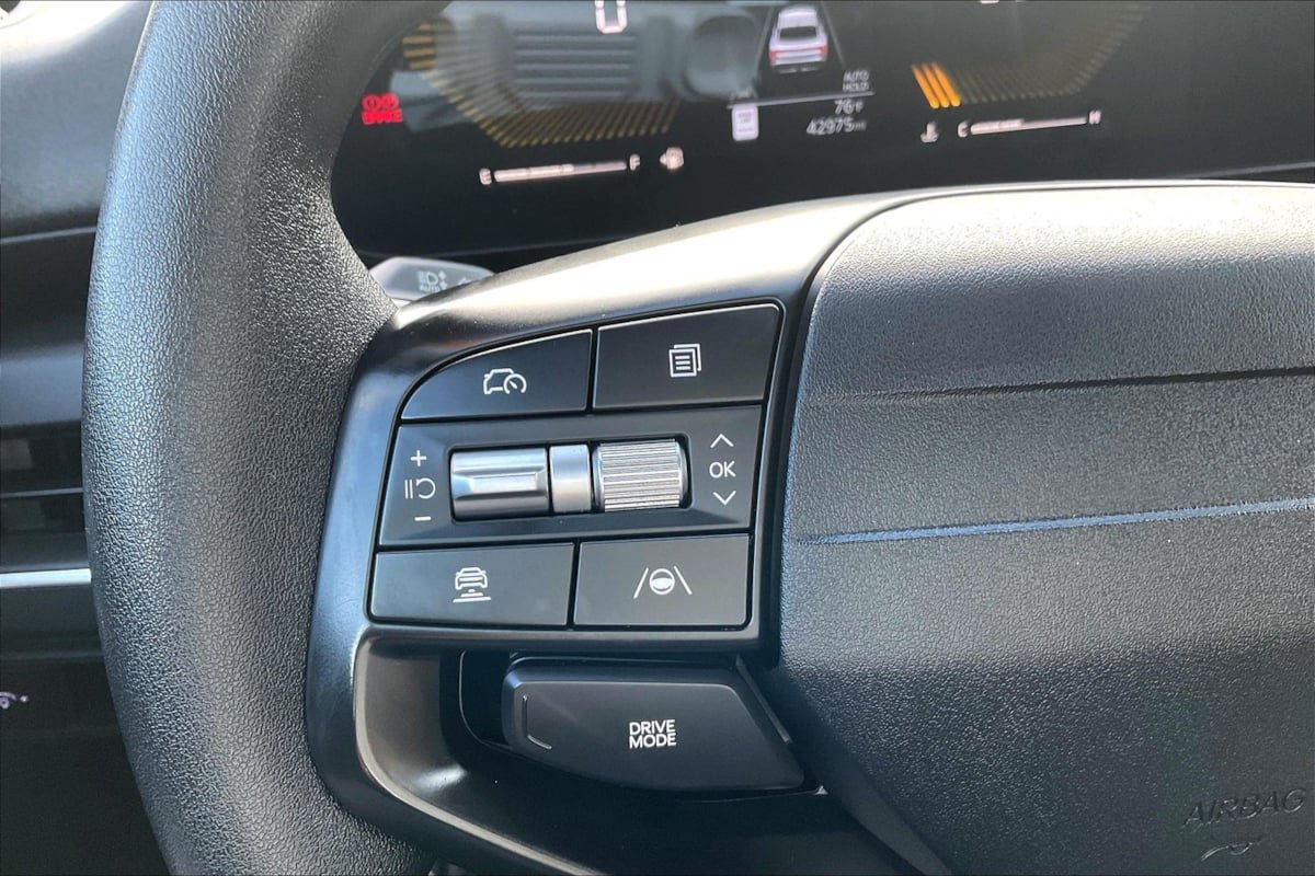 Used 2025 Kia K4 FWD image 15