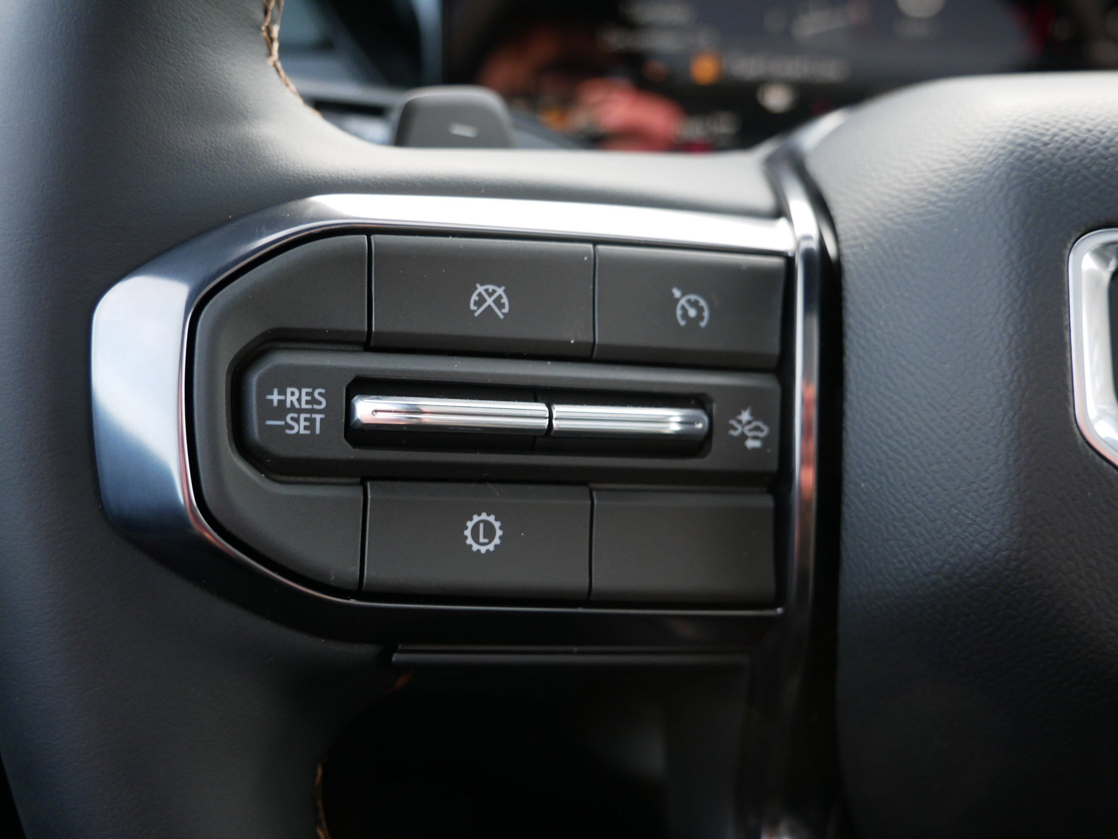 New 2026 GMC Acadia AT4 w/ Luxury Package image 23