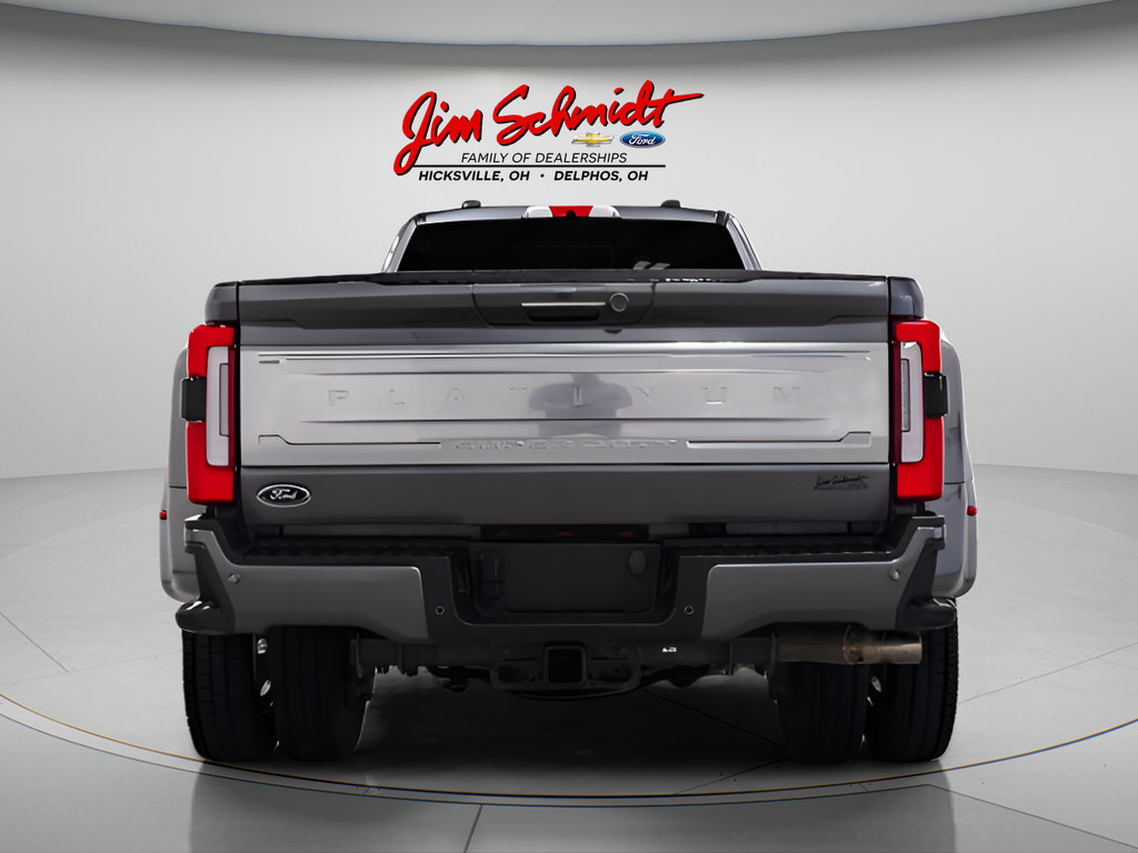 Used 2023 Ford F450 Platinum w/ FX4 Off-Road Package AWD/4WD image 5