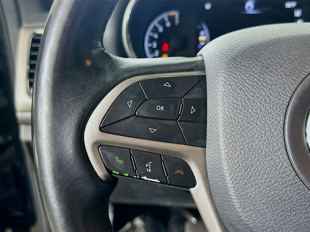 Used 2021 Jeep Grand Cherokee Laredo X image 22