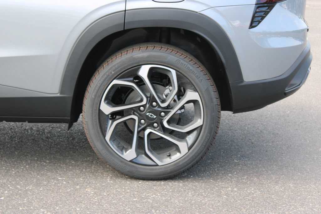 New 2026 Chevrolet Trax RS w/ Driver Confidence Package FWD image 19