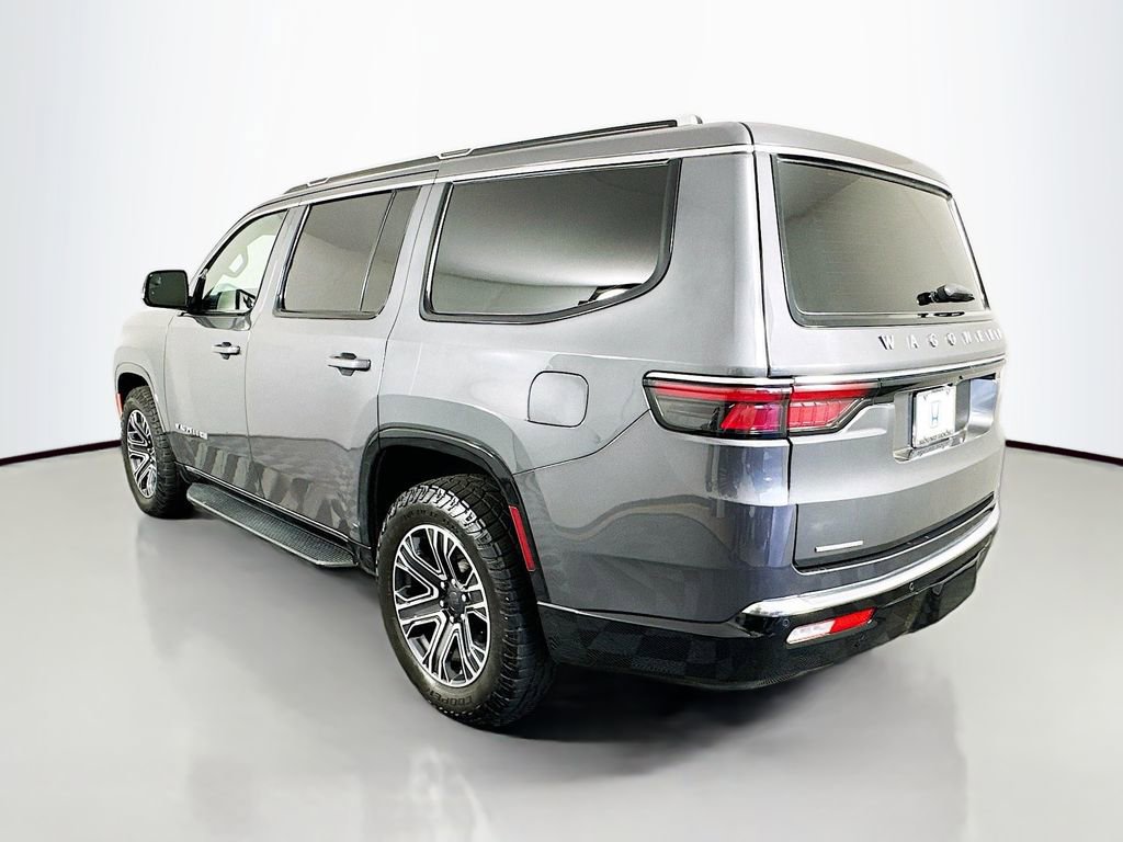 Used 2022 Jeep Wagoneer Series III AWD/4WD image 7