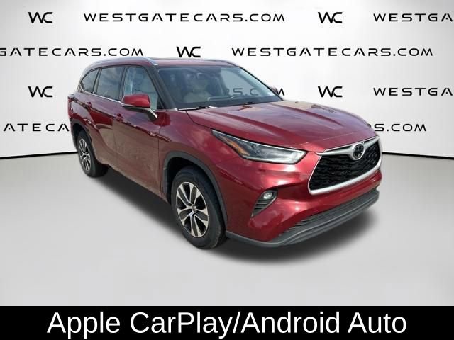 Used 2021 Toyota Highlander XLE FWD image 24