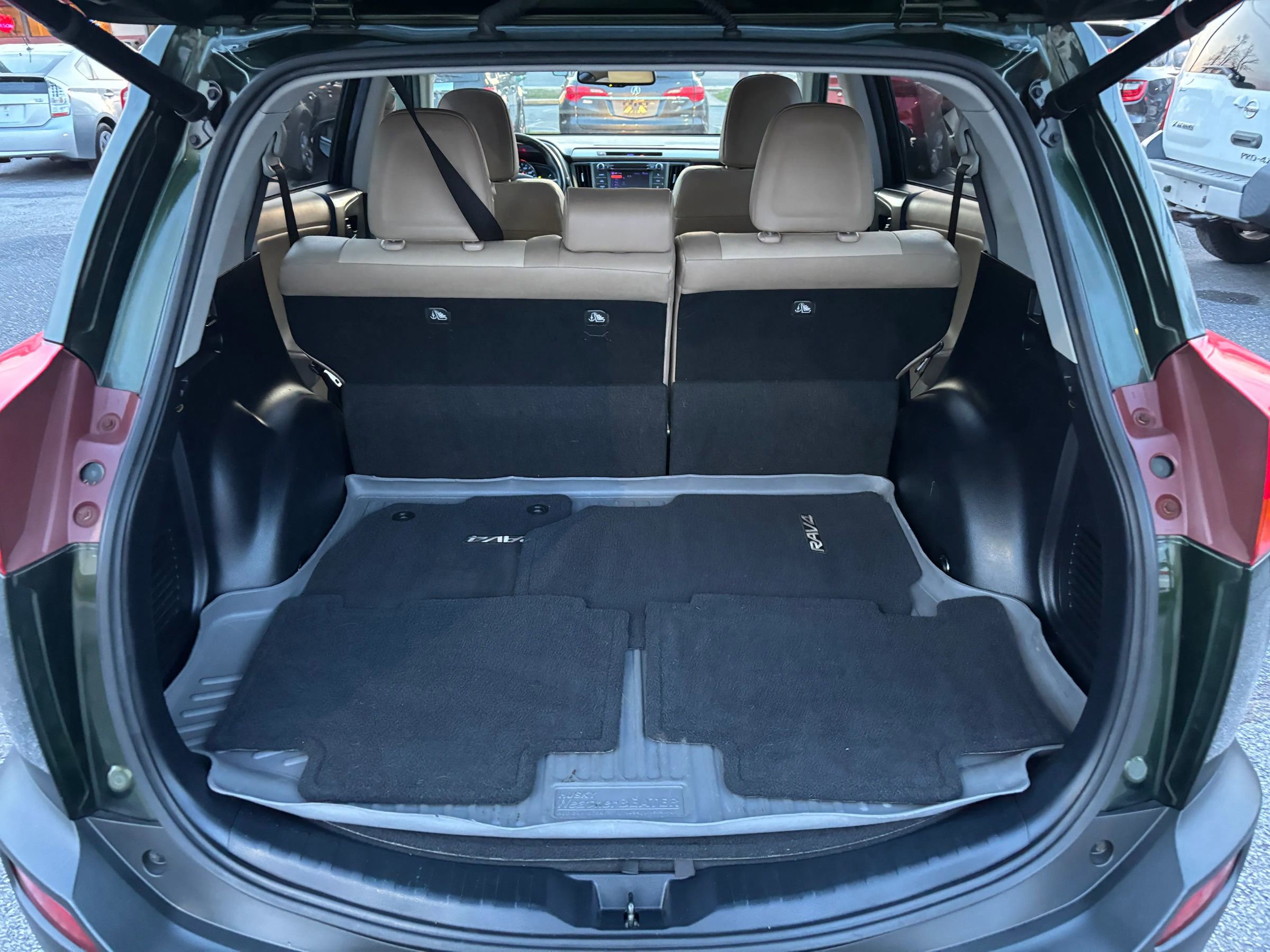 Used 2013 Toyota RAV4 Limited image 32