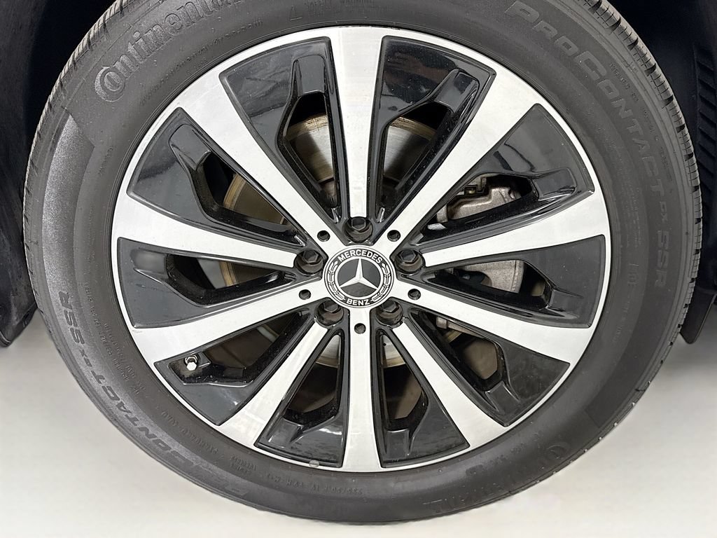 Certified 2022 Mercedes-Benz GLB 250 4MATIC image 33