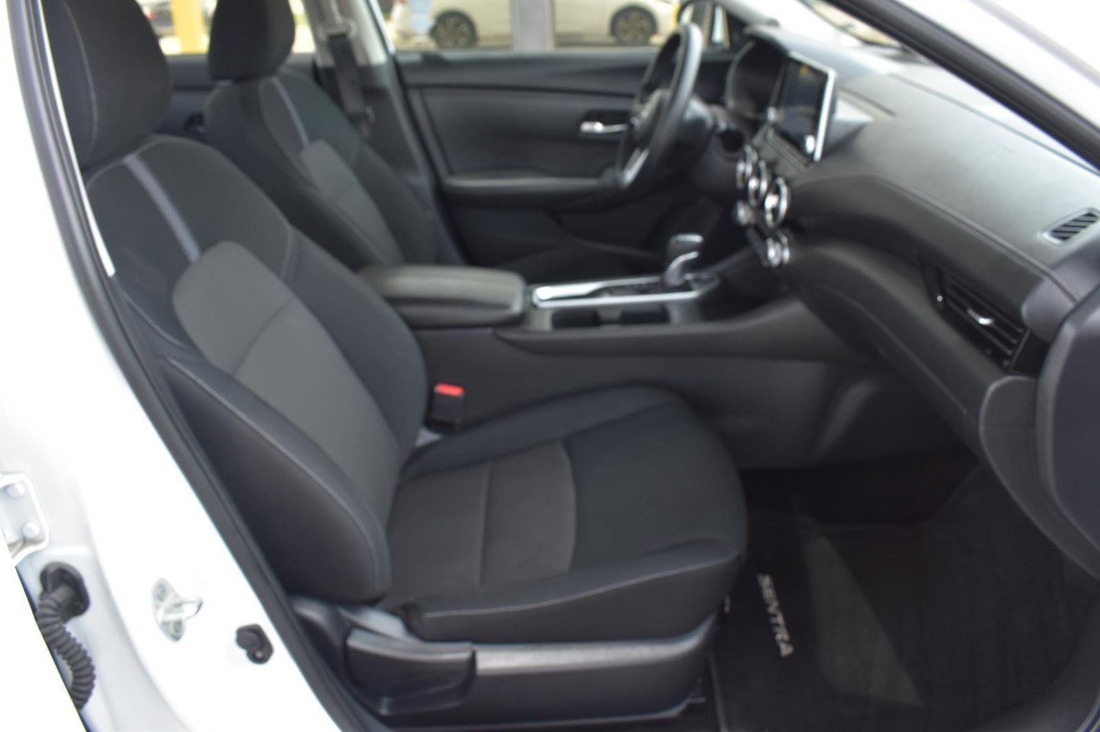 Used 2024 Nissan Sentra SV FWD image 54