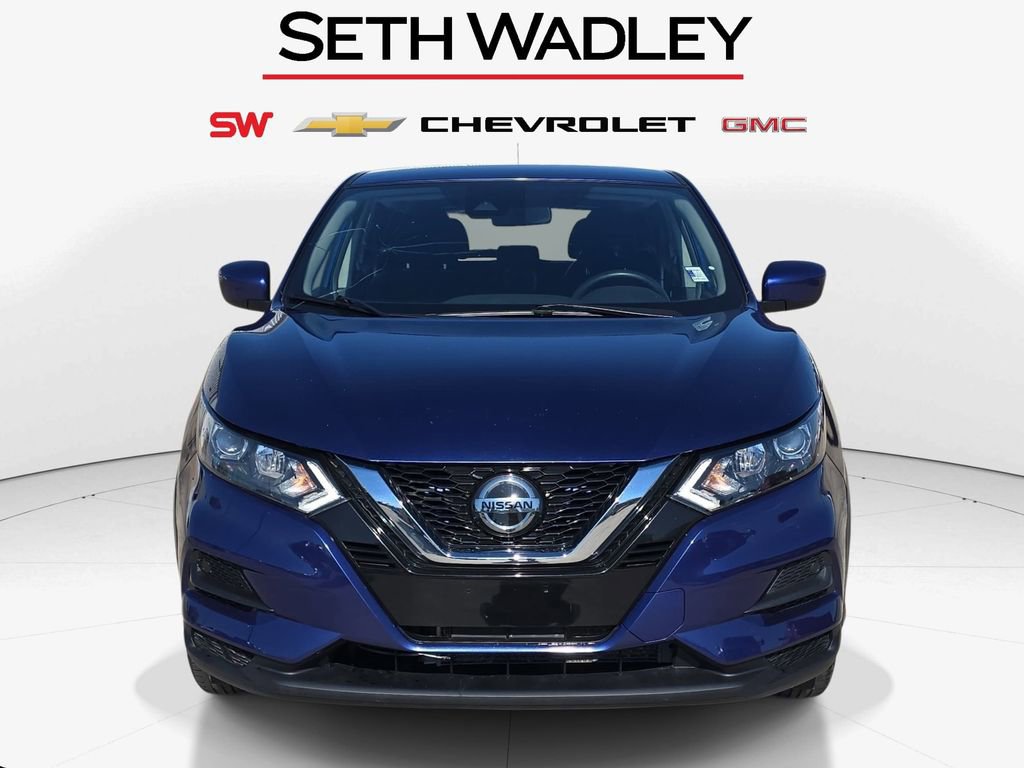 Used 2022 Nissan Rogue Sport S image 2