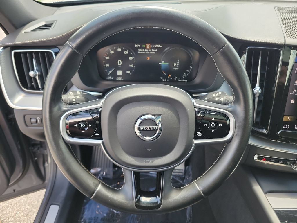 Used 2021 Volvo XC60 T8 R-Design w/ Advanced Package AWD/4WD image 29