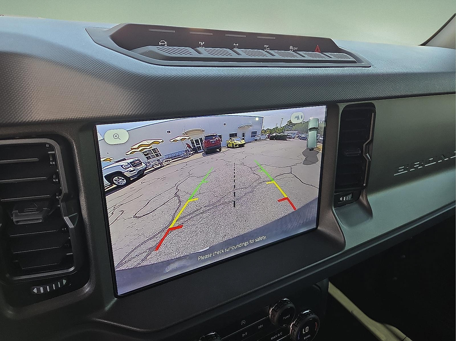 Used 2025 Ford Bronco Badlands AWD/4WD image 8