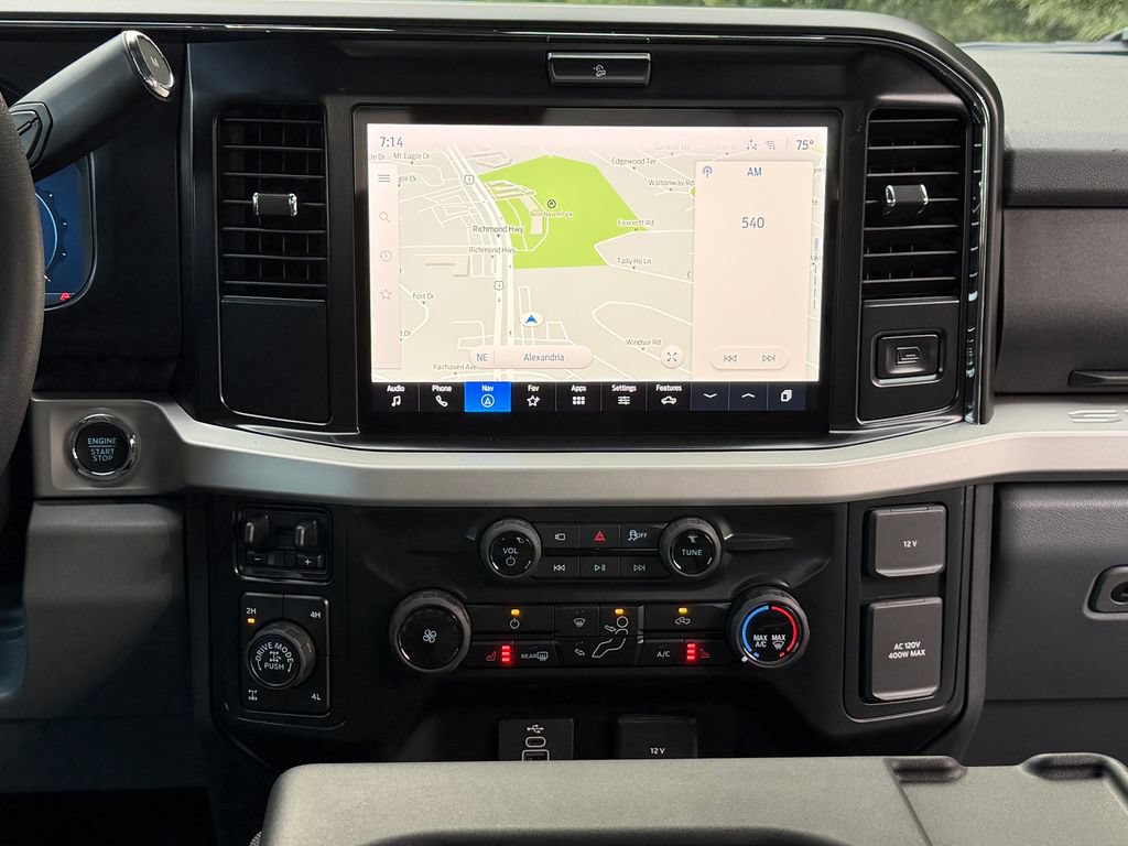 New 2026 Ford F250 XLT w/ XLT Premium Package AWD/4WD image 8