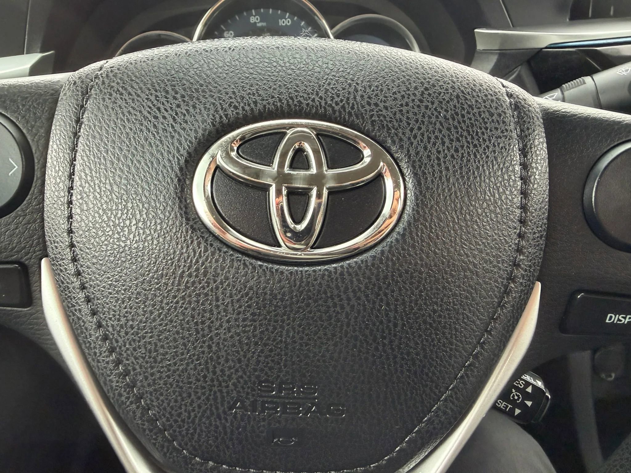 Used 2015 Toyota Corolla LE FWD image 25