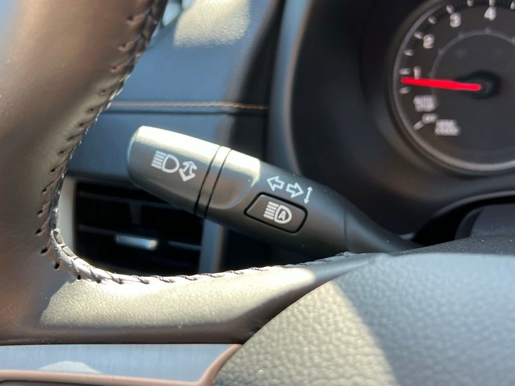 Used 2021 GMC Terrain SLT w/ Elevation Edition image 35