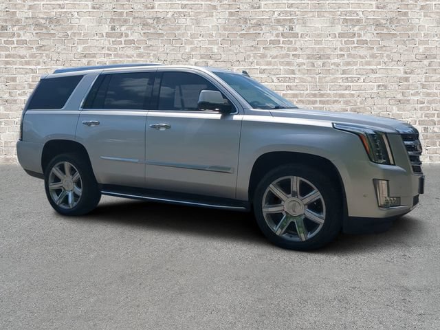 Used 2020 Cadillac Escalade Luxury AWD/4WD image 1